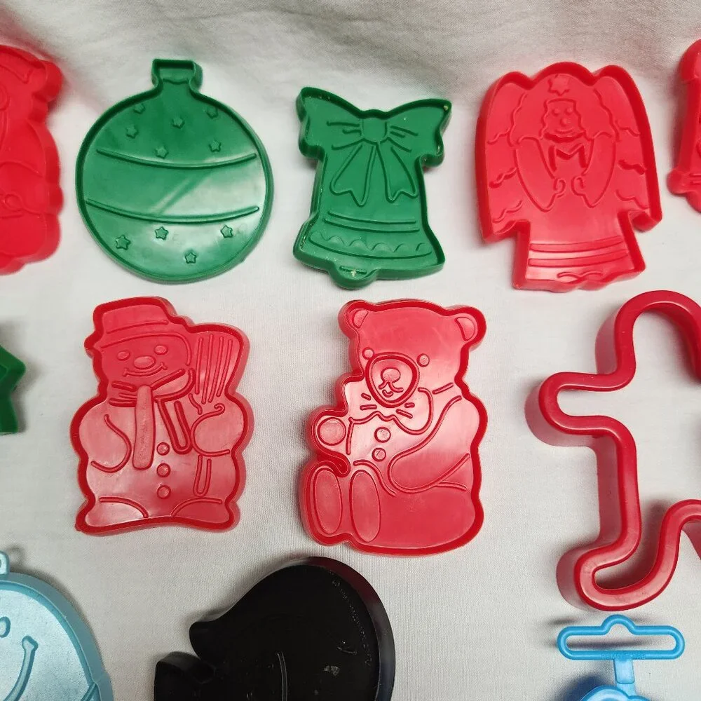 Vintage Cookie Cutters - Lot of 25